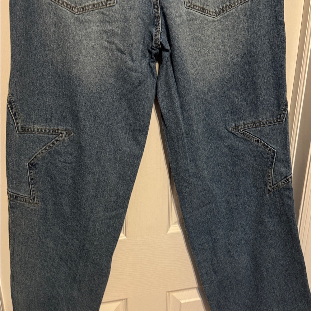 No Boundaries Mid Rise Wide Leg Star Jean - Picture 9 of 9